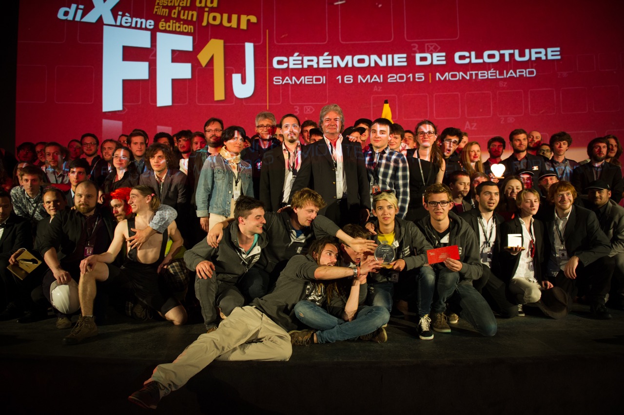 Photo de groupe des participants FF1J